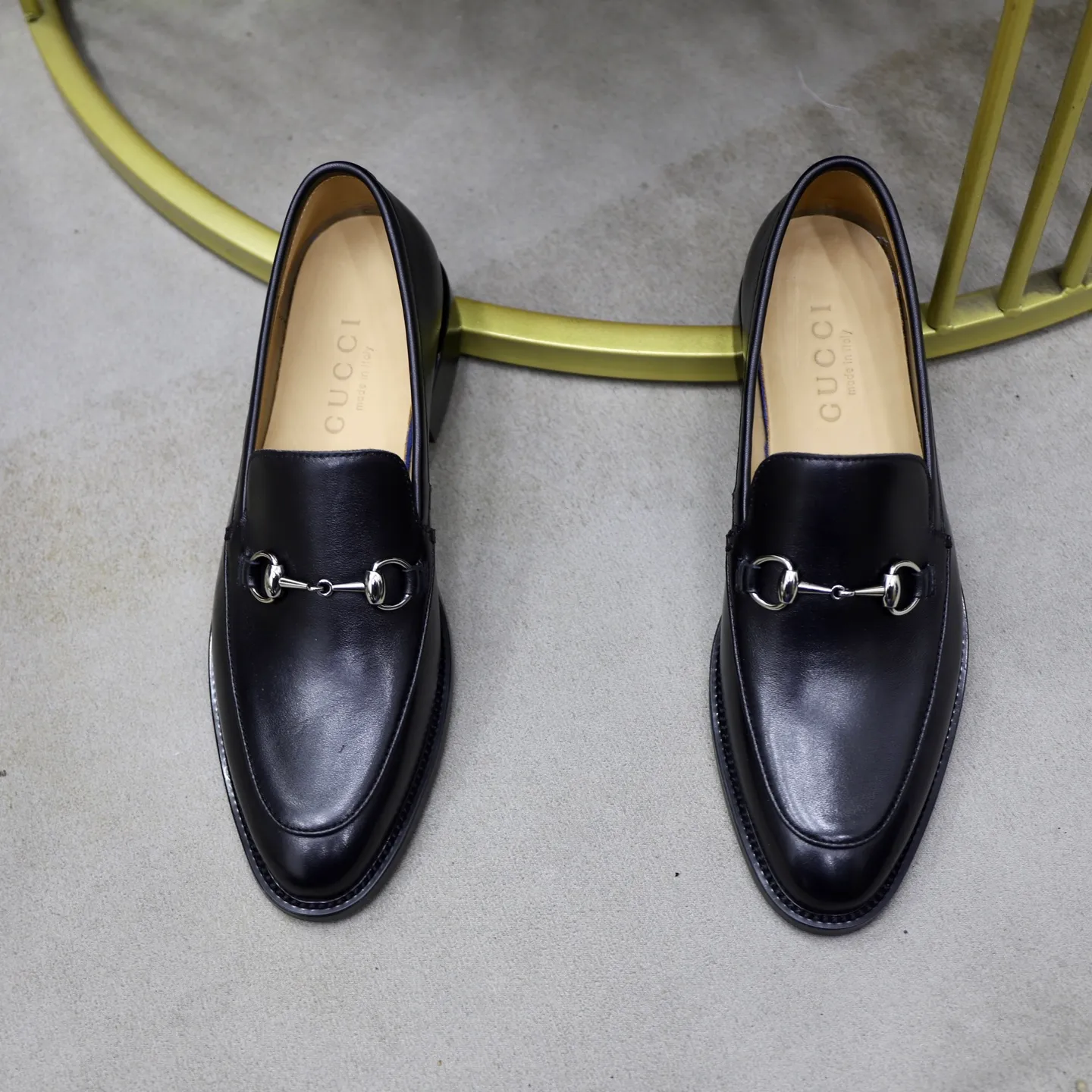 Men's shoes: 260🙅‍♂️🙅‍♂️🙅‍♂️Niuli Brand: GUCCI Size: 38-44 (45 can be customized) Level: Counter classic Material: Original soft cowhide upper Comfortable cowhide lining Original lightweight outsole Style category: Business casual footwear Driving leather shoes Color: Actual picture color